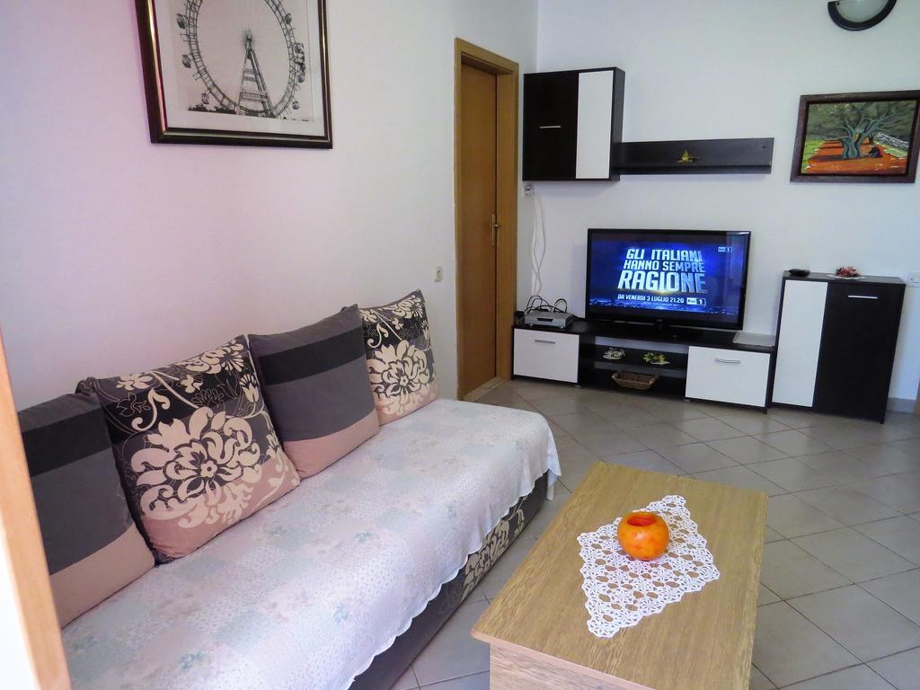 מדולין Apartments Mira מראה חיצוני תמונה